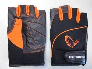 Savage Gear ProTec Glove i gruppen Kl�der, flytoveraller & skor / Handskar hos Sportfiskeprylar.se (43850r)