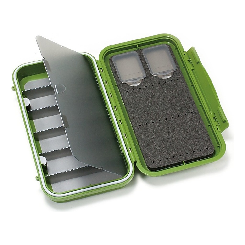 C&F Design Large 3-Row WP Tube Fly Case w 6 Comp (CF-3406H) Olive i gruppen Förvaring / Boxar & Lådor / Flugaskar hos Sportfiskeprylar.se (1100220)