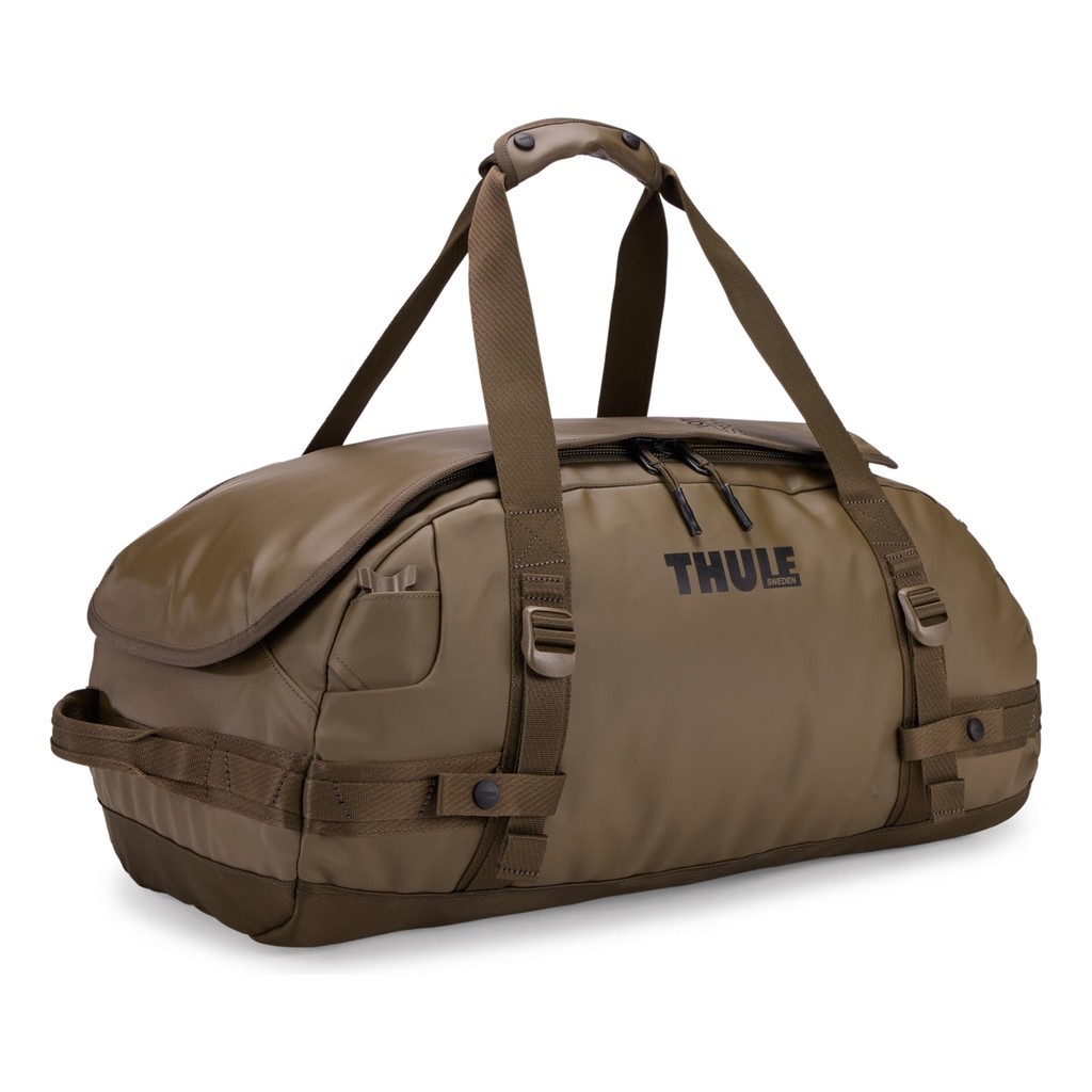 Thule Chasm Recycled Duffel 40L - Deep Khaki i gruppen Förvaring / Duffelbags hos Sportfiskeprylar.se (3205139)