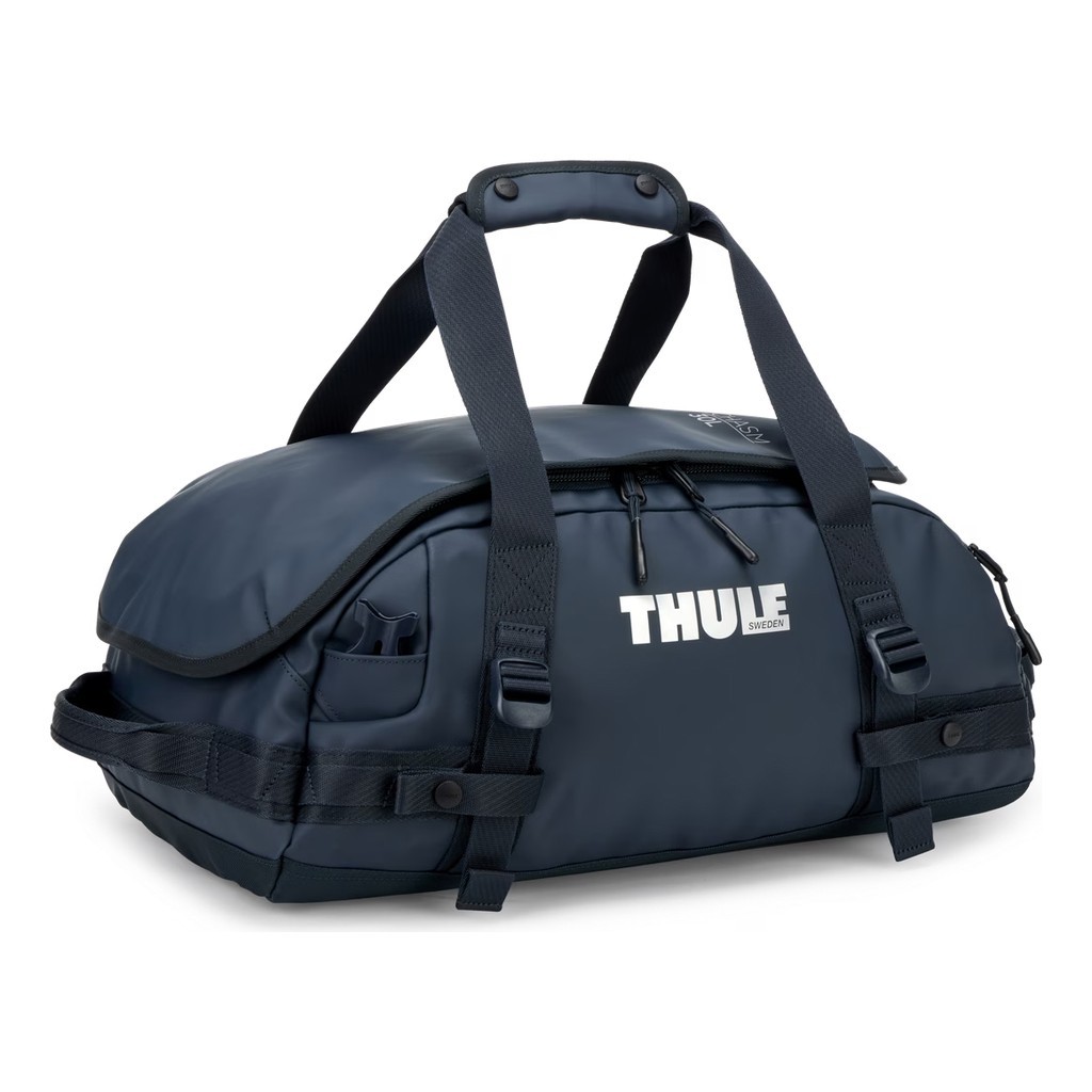 Thule Chasm Recycled Duffel 30L - Darkest Blue i gruppen Förvaring / Duffelbags hos Sportfiskeprylar.se (3205586)