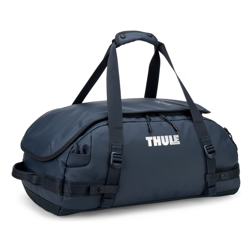 Thule Chasm Recycled Duffel 40L - Darkest Blue i gruppen Förvaring / Duffelbags hos Sportfiskeprylar.se (3205590)