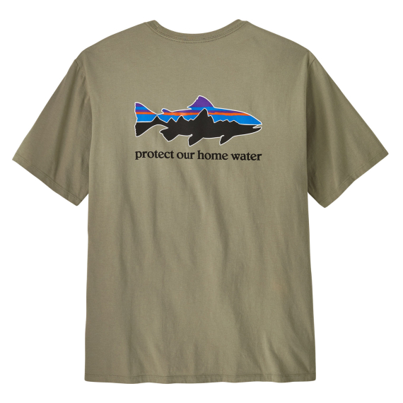 Patagonia M\'s Home Water Trout Organic T-Shirt River Rock Green i gruppen Kläder & Skor / Kläder / T-shirts hos Sportfiskeprylar.se (37547-RVGN-Sr)