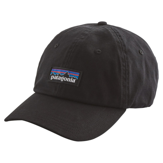 Patagonia P-6 Label Trad Cap Black i gruppen Kläder & Skor / Kepsar & Huvudbonader / Kepsar / Dad Caps hos Sportfiskeprylar.se (38296-BLK-ALL)