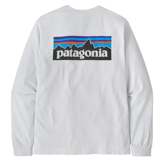 Patagonia M\'s L/S P-6 Logo Responsibili-Tee White i gruppen Kläder & Skor / Kläder / T-shirts hos Sportfiskeprylar.se (38518-WHI-Sr)