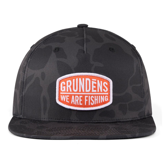 Grundéns We Are Fishing Camo Trucker Admiral Black Camo i gruppen Kläder & Skor / Kepsar & Huvudbonader / Kepsar / Truckerkepsar hos Sportfiskeprylar.se (50285-018-0001)