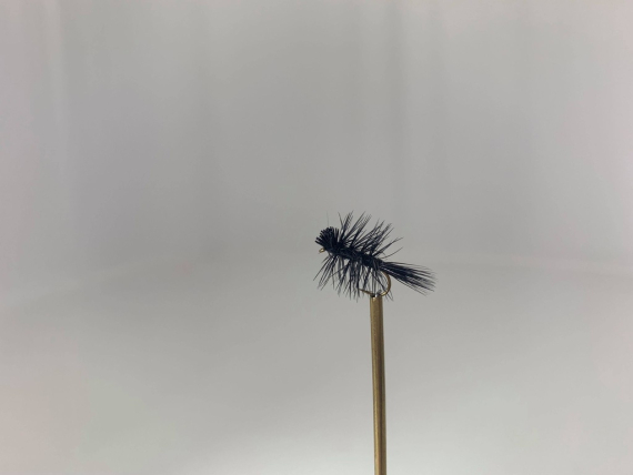 The Animal Black # 12 i gruppen Fiskedrag / Flugor / Torrflugor hos Sportfiskeprylar.se (dano048)